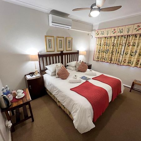 Sundune Guest House Colchester Bagian luar foto