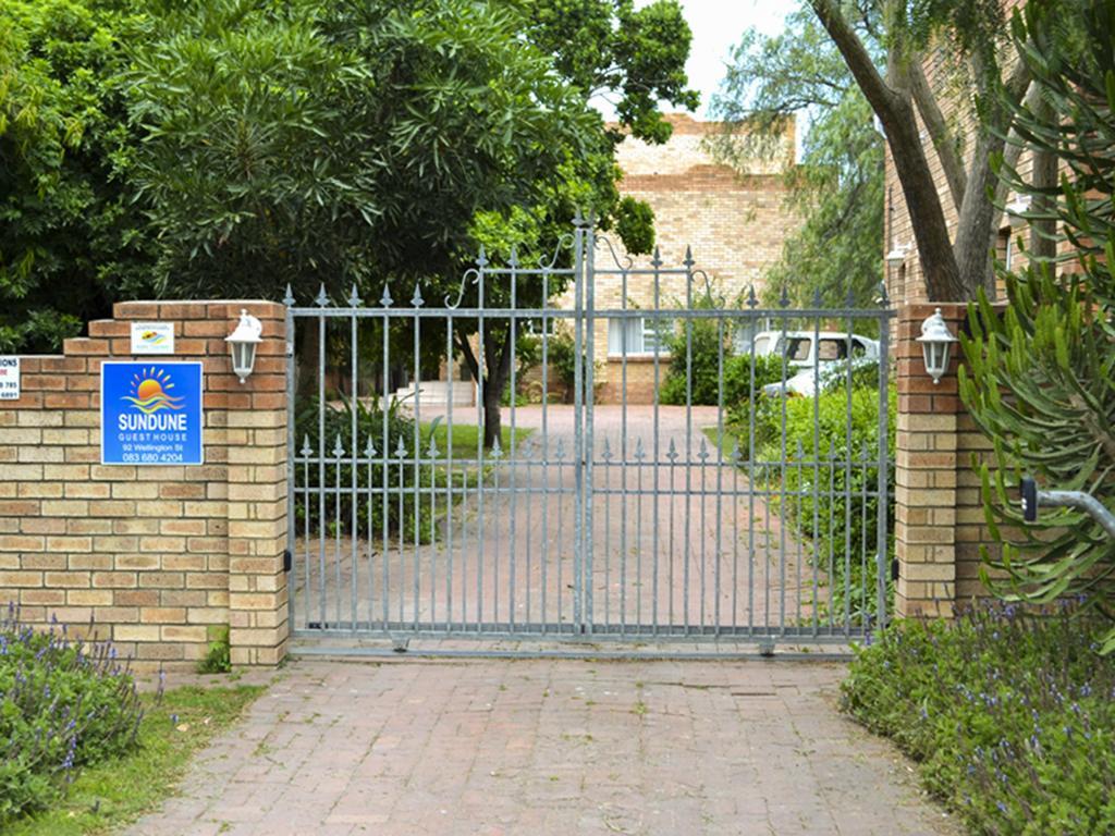 Sundune Guest House Colchester Bagian luar foto