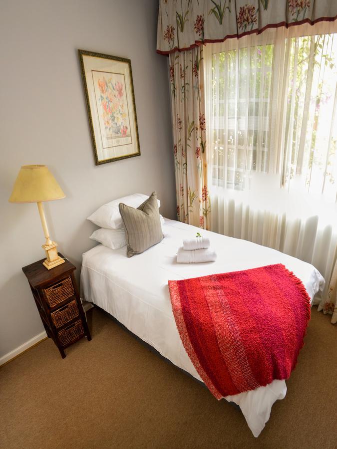 Sundune Guest House Colchester Bagian luar foto